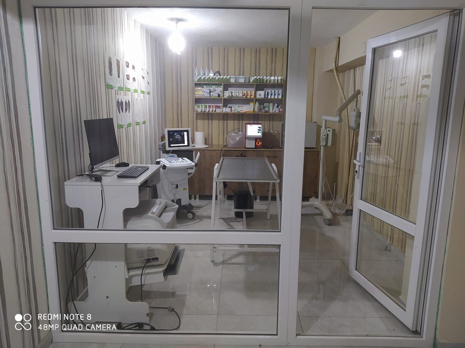 Erciş Merkez Pet Veteriner Kliniği muayene odası